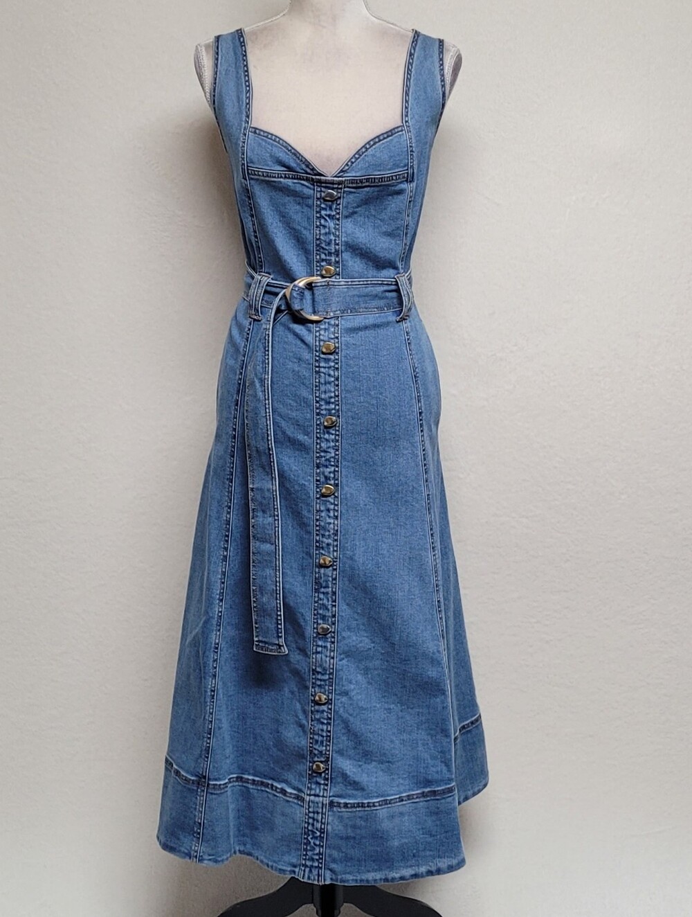 House of Harlow Stretchy Denim Belted Sweetheart Neck Fit & Flare Midi Dress 10 - Picture 2 of 13